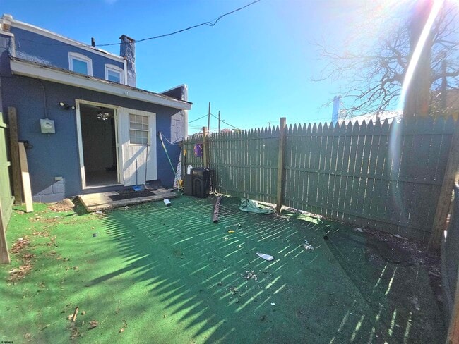 Building Photo - 216 New Jersey Ave