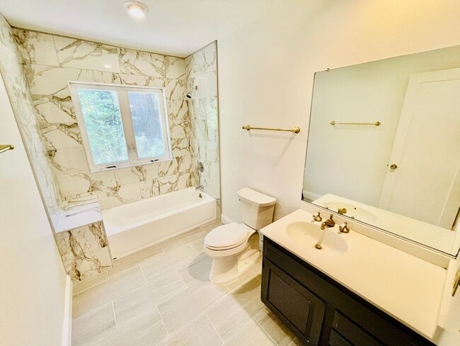 Building Photo - 24 Coronado Ave