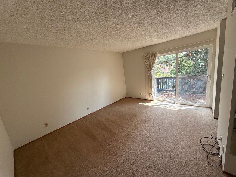 Master Bedroom - 1771 Gazelle Way