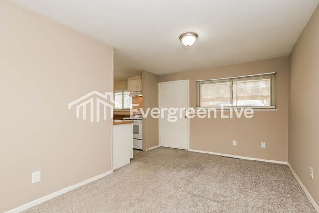 Building Photo - 3927 Elmira Dr