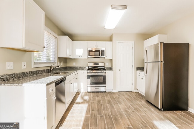 Building Photo - 3100 Rome Ct SW