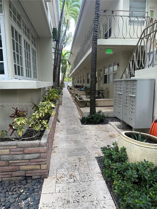 Building Photo - 1340 Drexel Ave