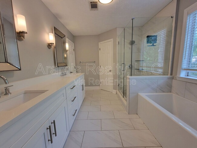 Building Photo - 110 Anclote Ct