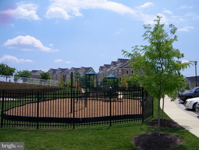 Building Photo - 42602 Hardage Terrace
