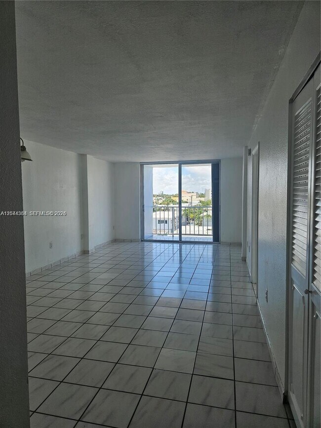 Building Photo - 8340 Harding Ave