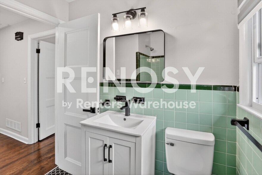 Building Photo - 3081 Glendale Ct