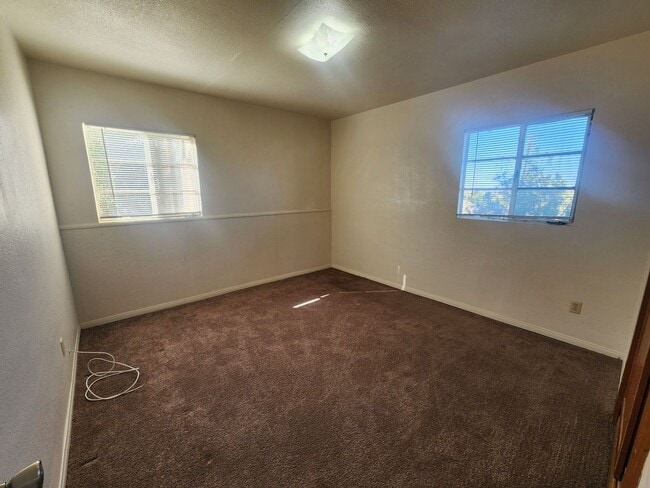 Building Photo - HIllside Property