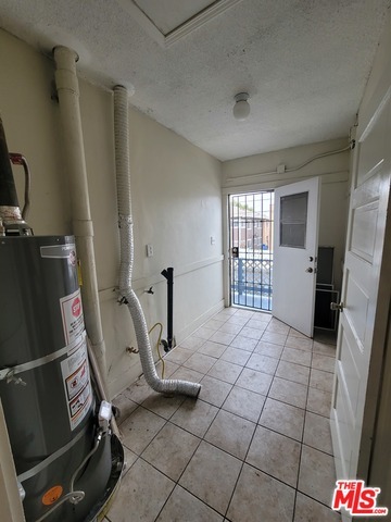 Building Photo - 2932 1/2 Normandie Ave
