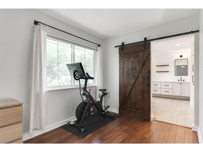 Building Photo - 8700 Mountainwood Cir