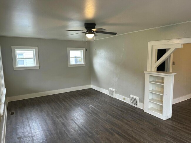 Building Photo - 3427 W Michigan Ave