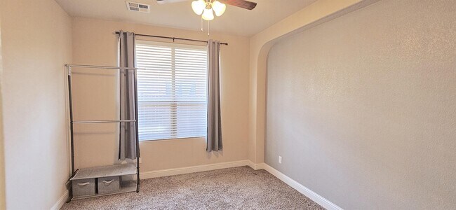 Building Photo - 6405 Hall of Fame Blvd