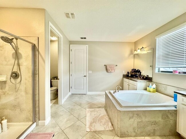 Building Photo - 2854 Hilliard Dr