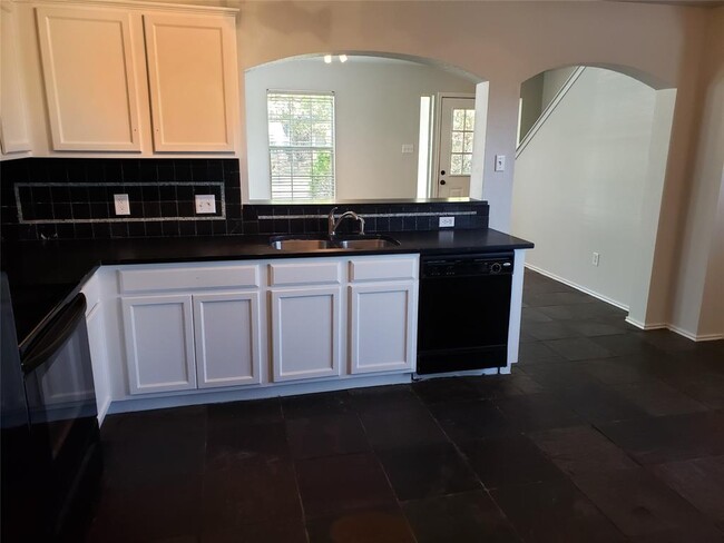 Building Photo - 2205 Melissa Oaks Ln