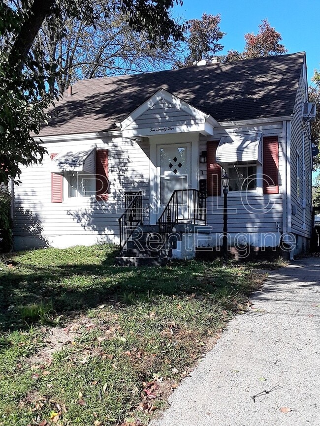 Primary Photo - 1025 Carlisle Ave