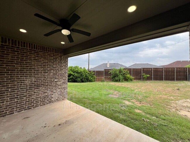 Building Photo - 5413 Harrys Pl