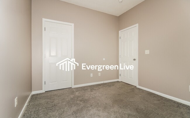 Building Photo - 9724 Moonlight Dr