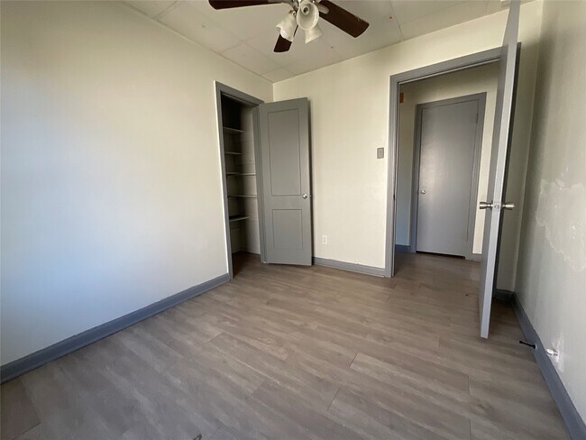 Building Photo - 1309 Jefferson St