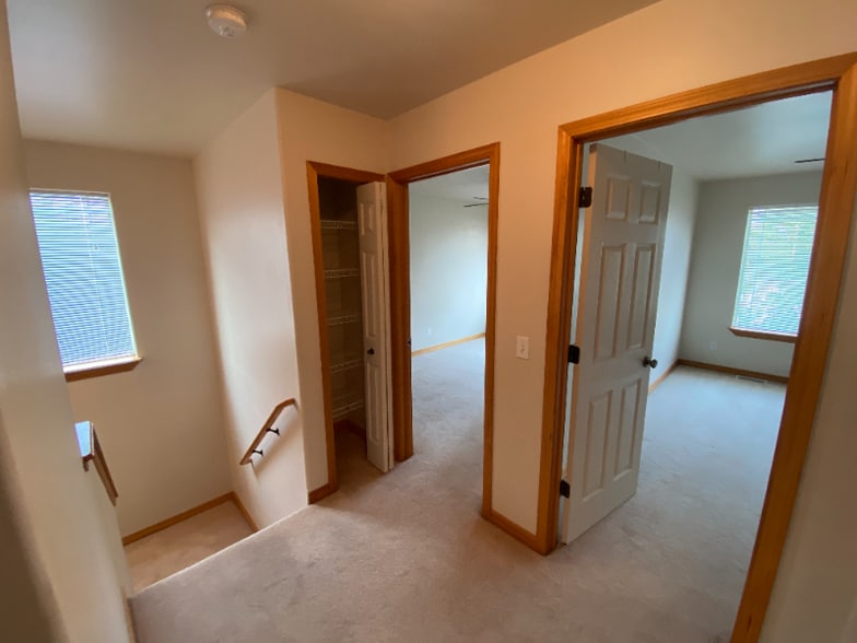 Building Photo - 2101 Eider Dr