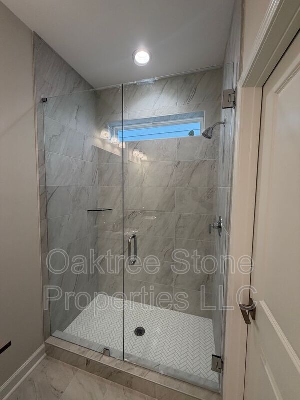 Building Photo - 1973 Hollywood Rd