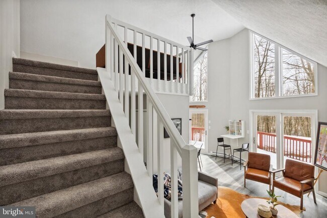 Building Photo - 20 Iowa Rd