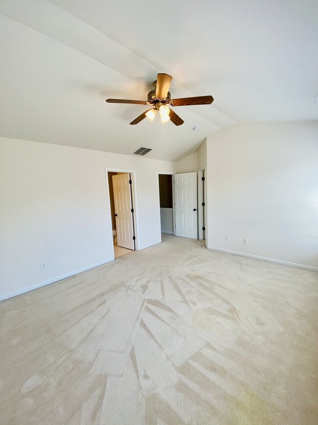 Building Photo - Heart of Ballantyne!  Beautiful End Unit Townhome. 2 Large Primary Suites Up & Flex Rm/3rd BR On ...