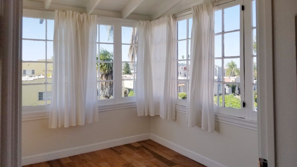 Building Photo - 3919 W 27th St