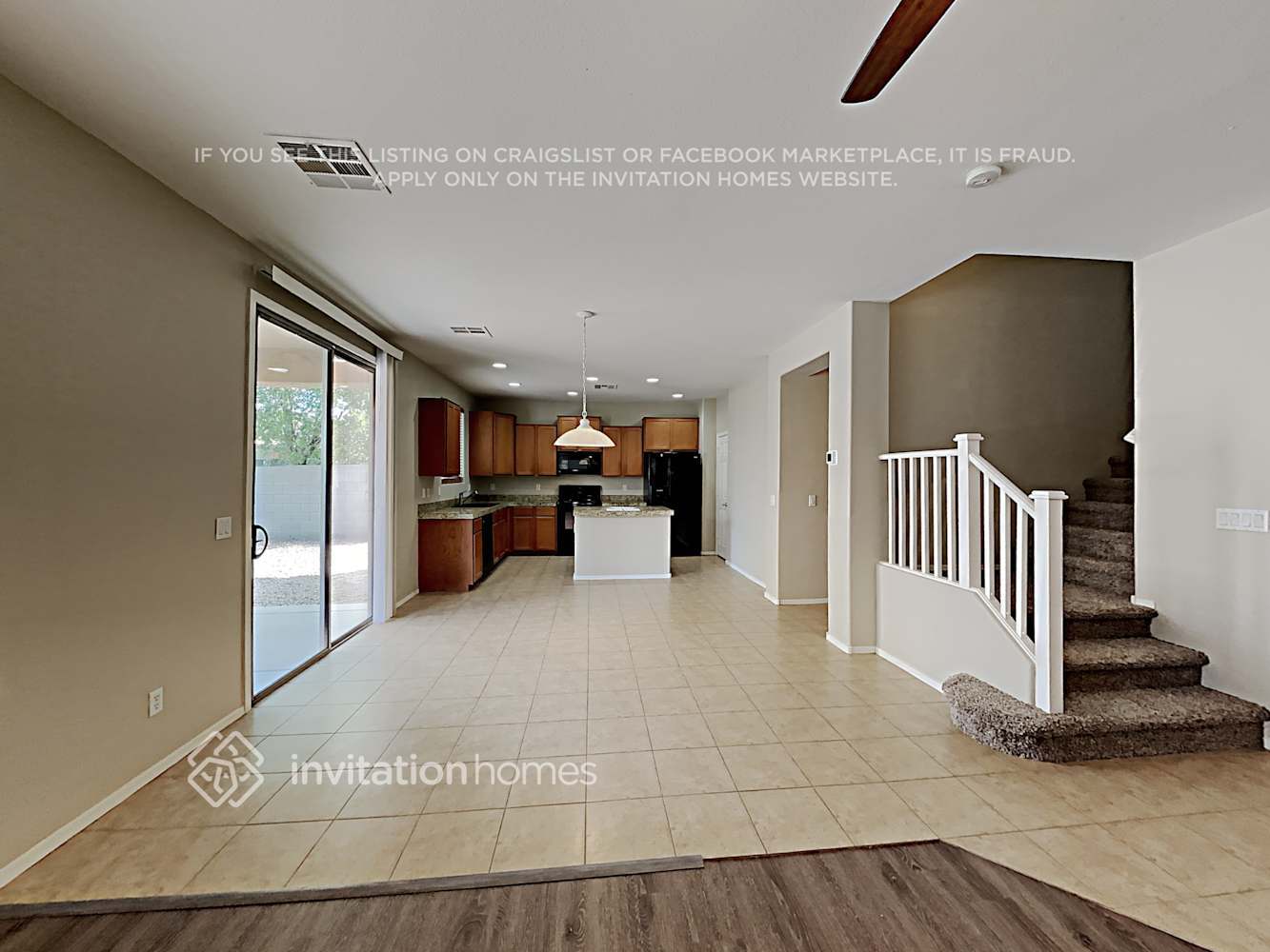 Building Photo - 4112 E Cherry Hills Dr