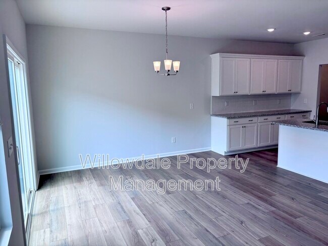 Building Photo - 183 Central Townes Wy