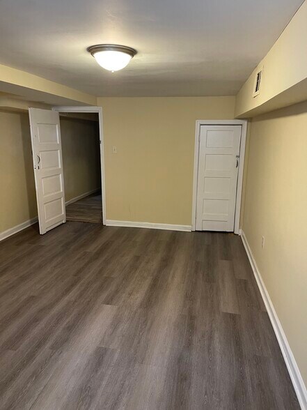 Building Photo - 2309 Avalon Ave