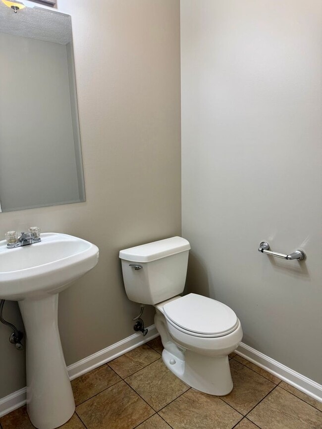 Building Photo - 00503