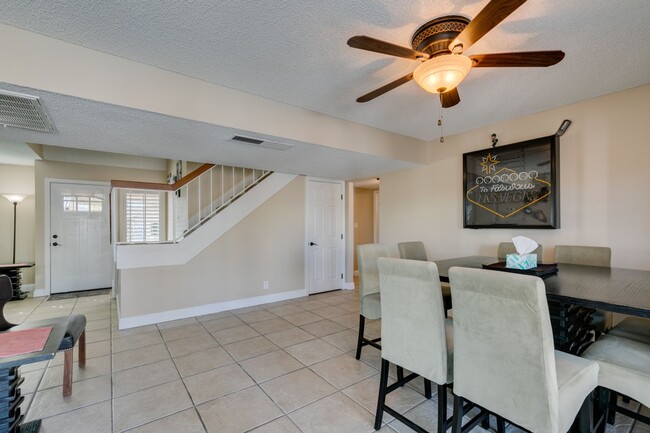 Building Photo - FULLY FURNISHED HOME*COVERED PATIO*SPARKLI...