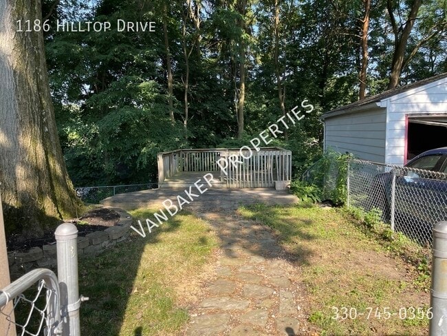 Building Photo - 1186 Hilltop Dr