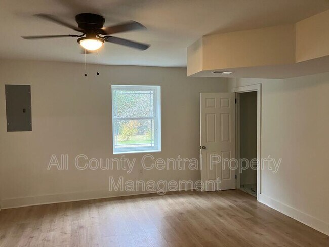 Building Photo - 1424 7th St NW