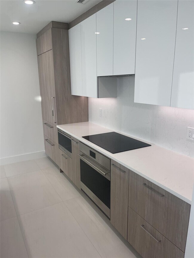 Building Photo - 153 Seabreeze Blvd