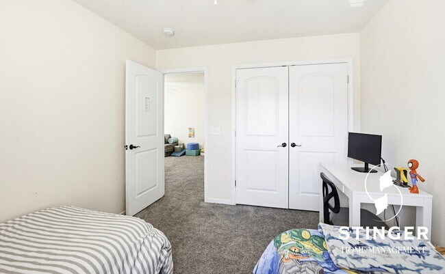 Building Photo - 100 Patriot Ct