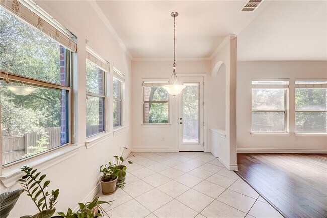 Building Photo - 15517 Bended Knee Dr