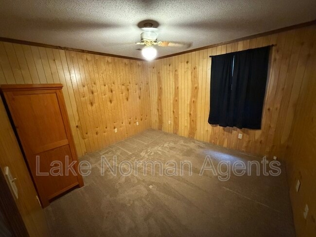 Building Photo - 4683 Grassy Creek Rd