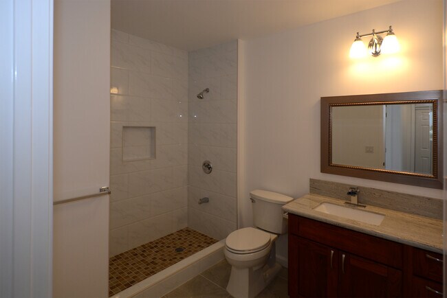 Building Photo - 1182 Palekaiko St