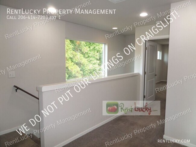 Building Photo - 24520 95th Pl S