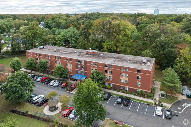 Building Photo - Coles Landing