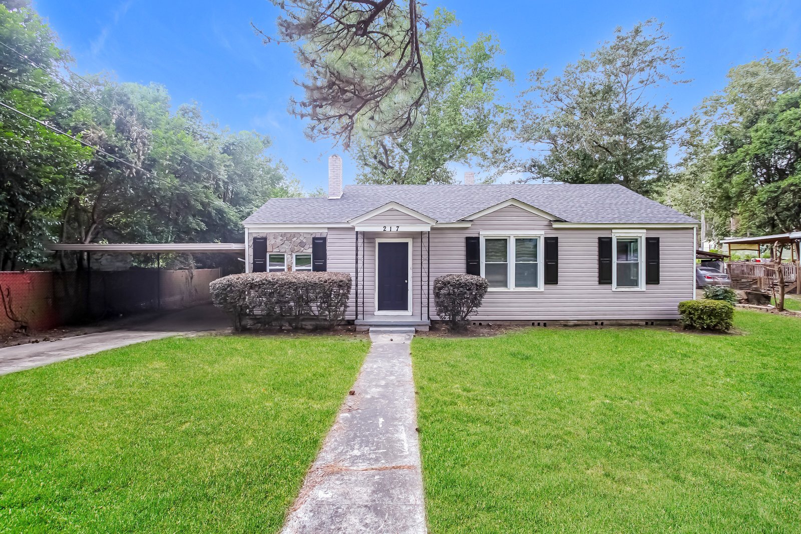Building Photo - 217 Ferrell Dr