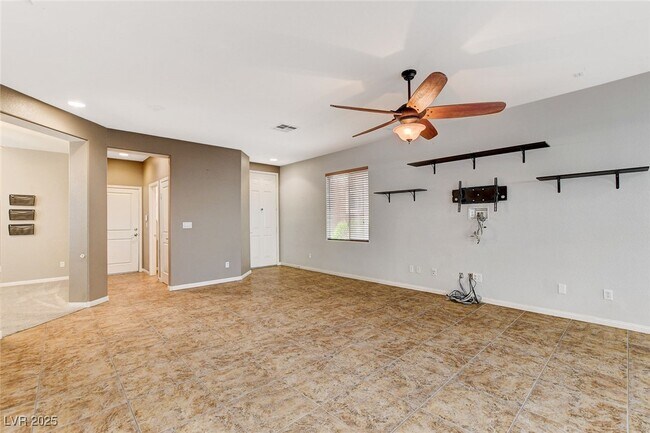 Building Photo - 9768 Plane Tree Ct
