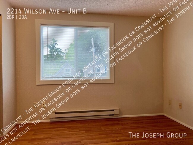 Building Photo - 2214 Wilson Ave