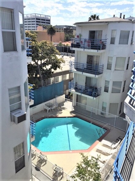 Primary Photo - Sycamore Terrace