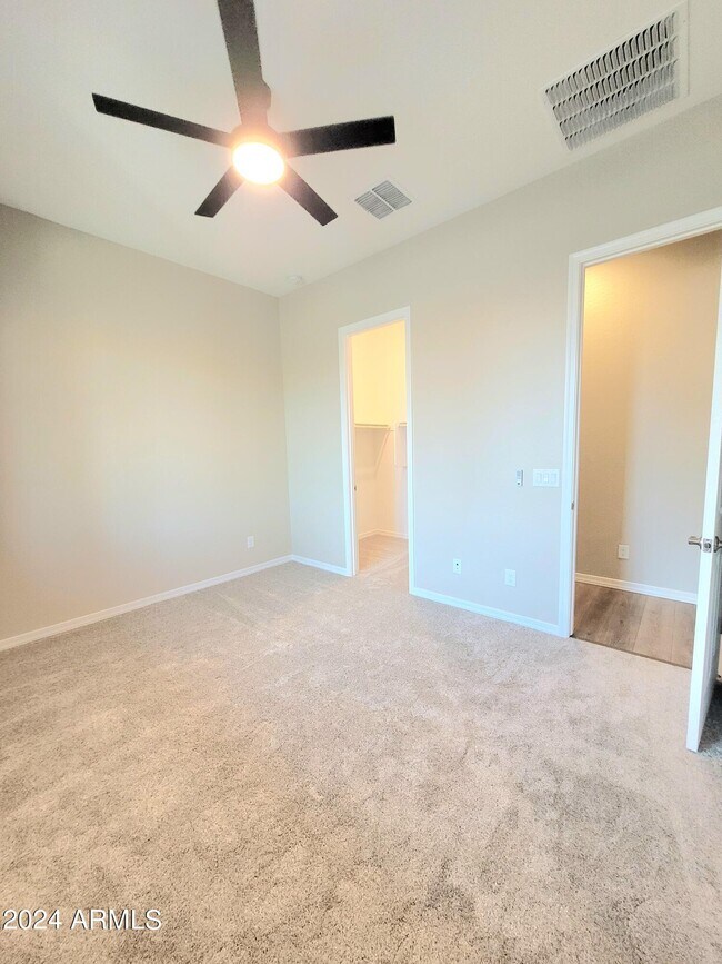 Building Photo - 21866 E Stirrup Ct