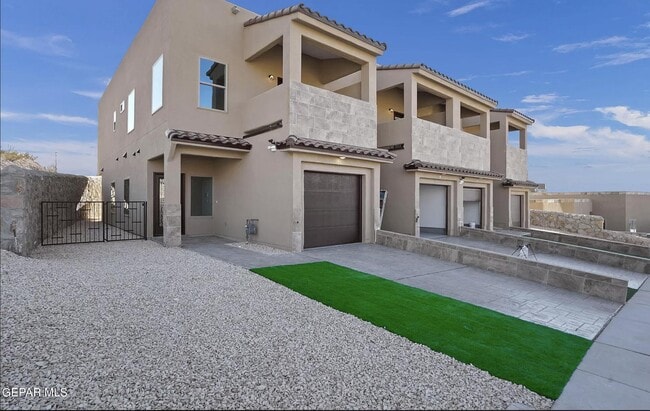Primary Photo - 6315 Escondido Dr