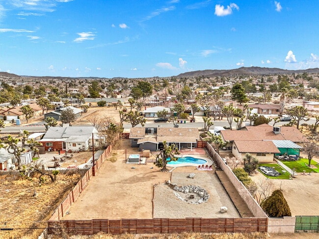 Building Photo - 7552 Elk Trail