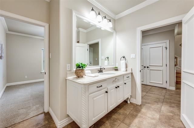 Building Photo - 632 Rockingham Dr