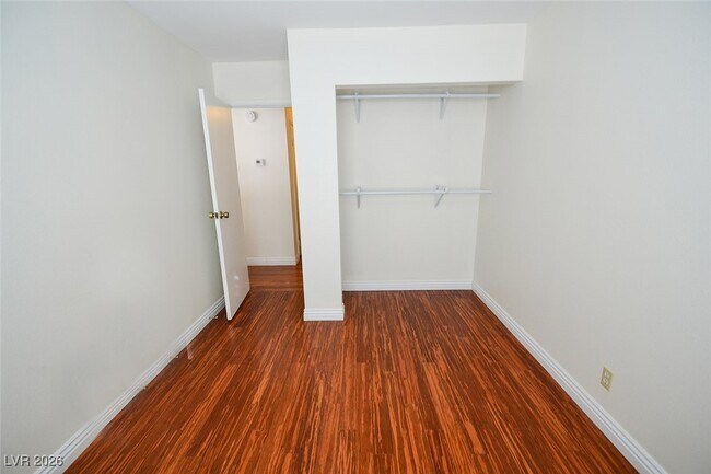 Building Photo - 708 Northstar St