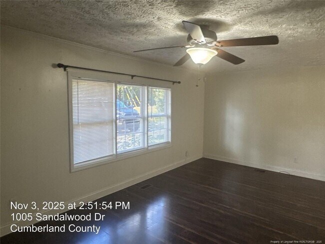 Building Photo - 1005 Sandalwood Dr